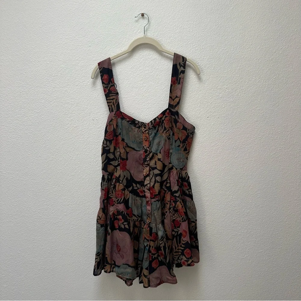 Floral Button-Down Romper - Picture 2 of 4